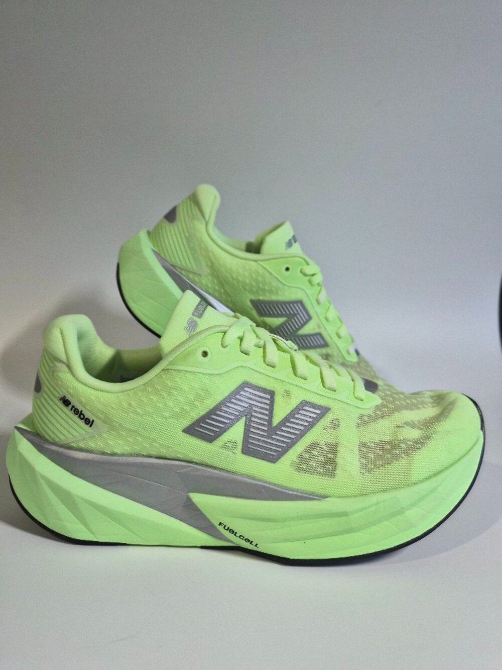 New Balance Rebel v5 - Women - Size 7 Wide